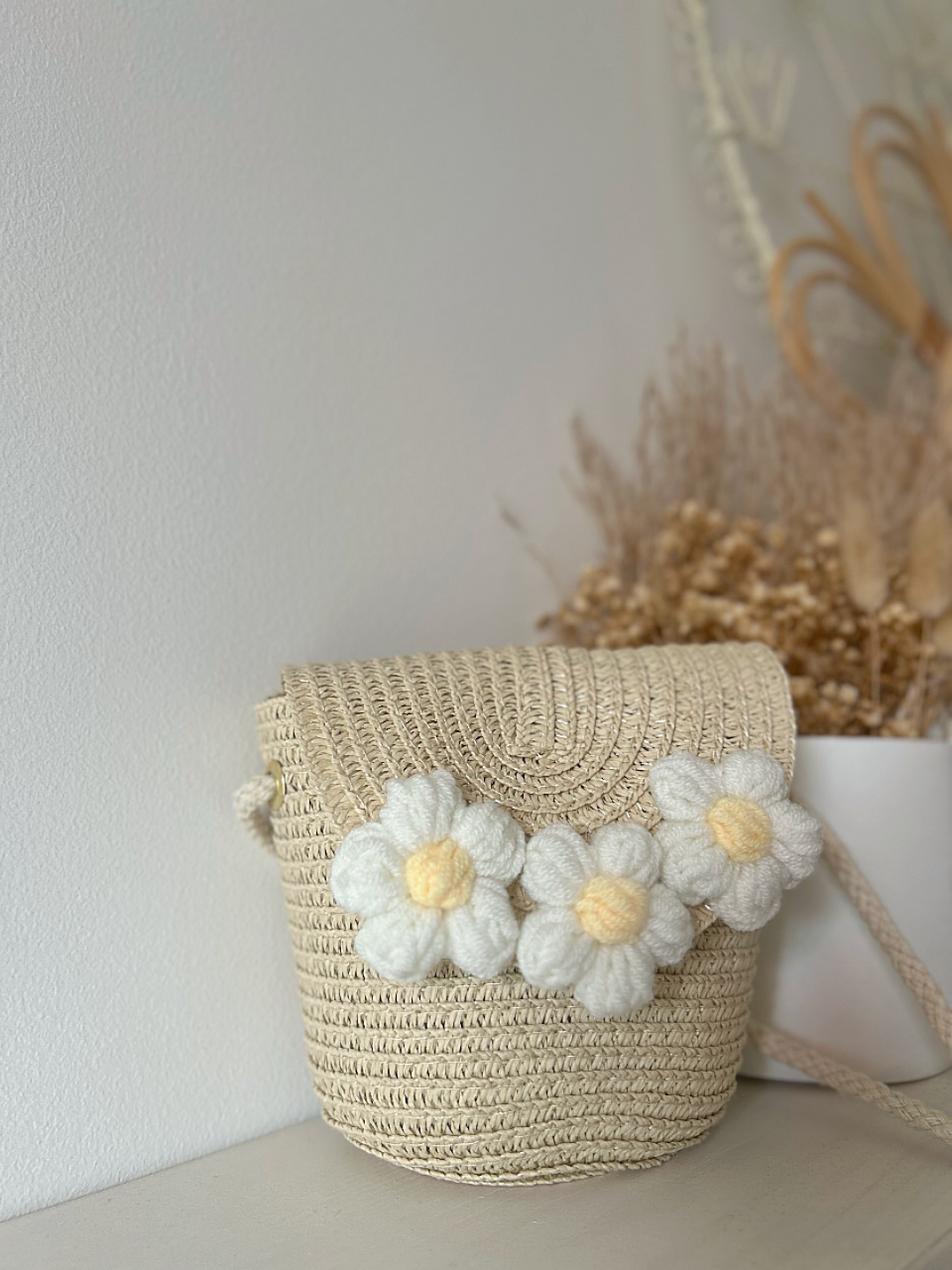 Crochet Daisy Straw Bag in Sand image 1