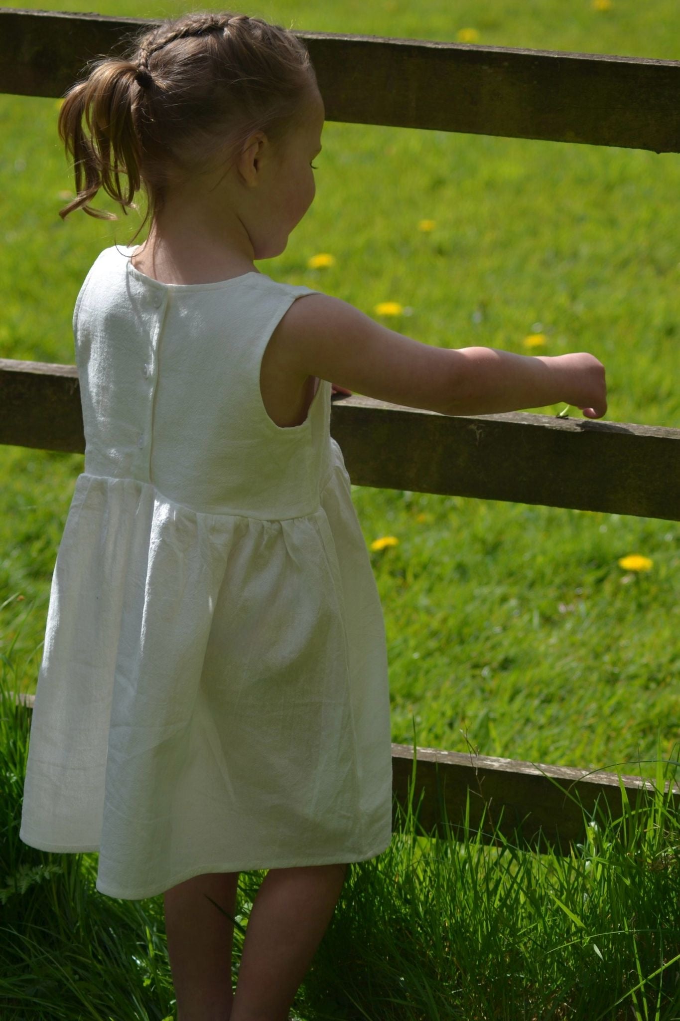 DAINTY SUMMER COTTON DRESS