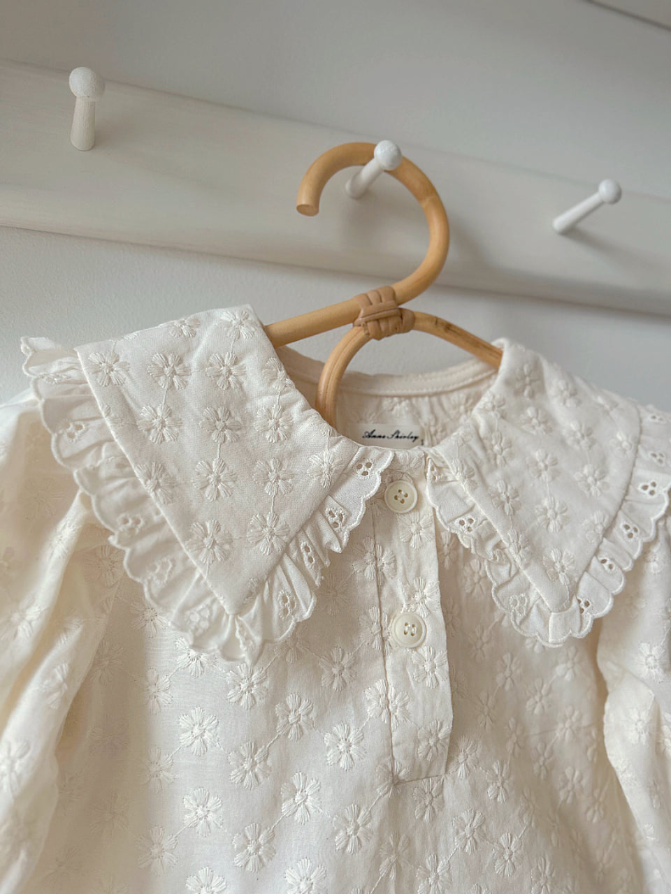 BRODERIE CREAM COTTON BLOUSE