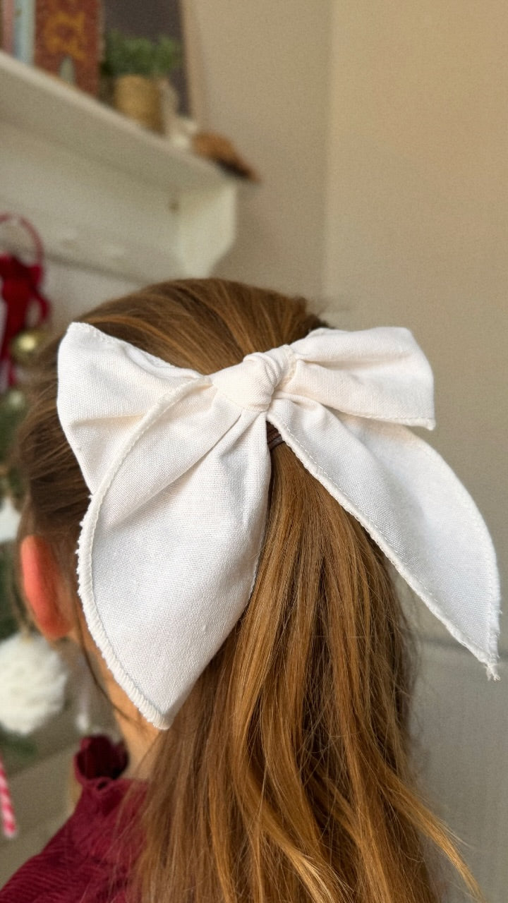 LINEN FABLE WHITE BOW - SNOW WHITE