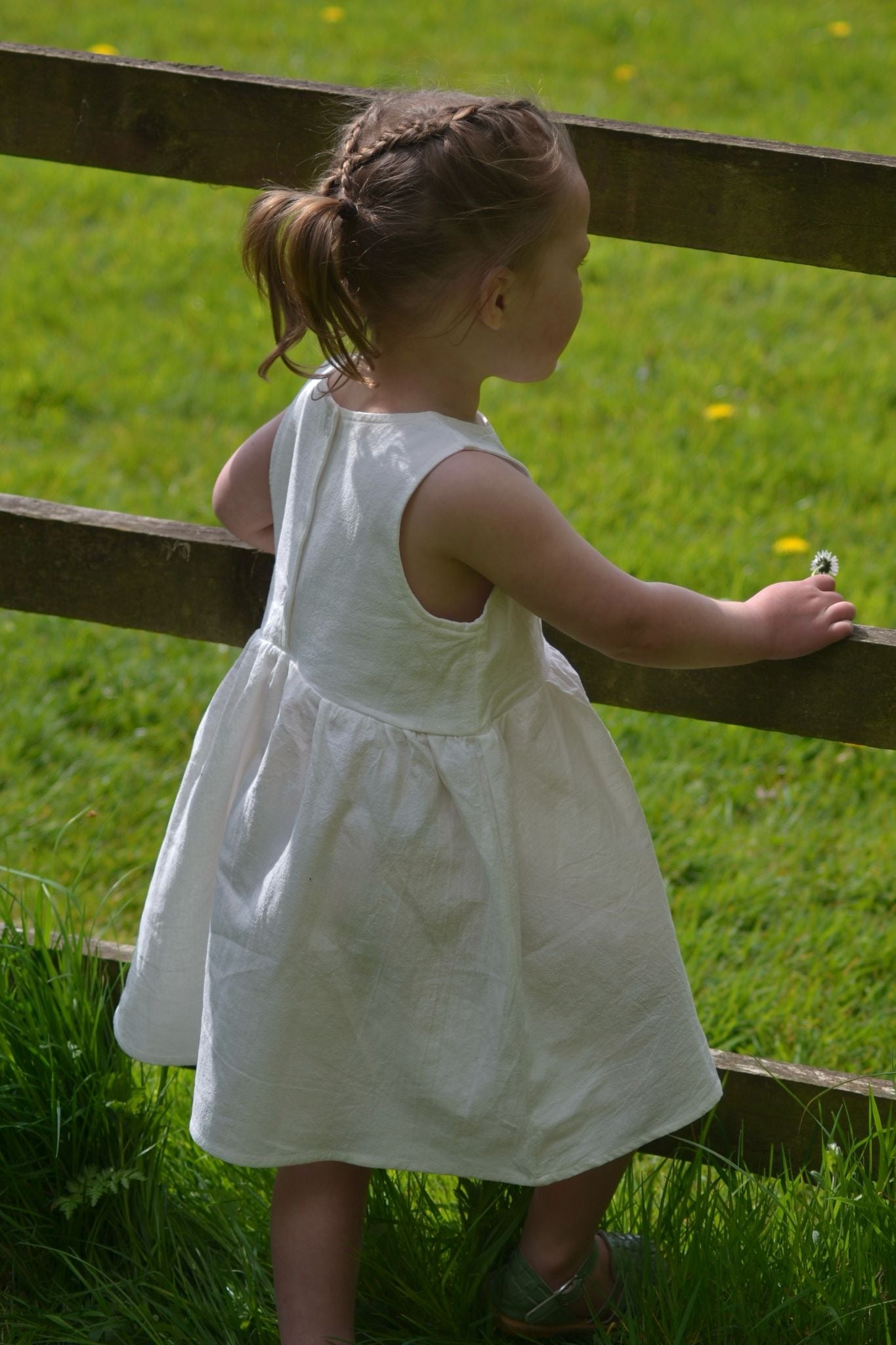 DAINTY SUMMER COTTON DRESS