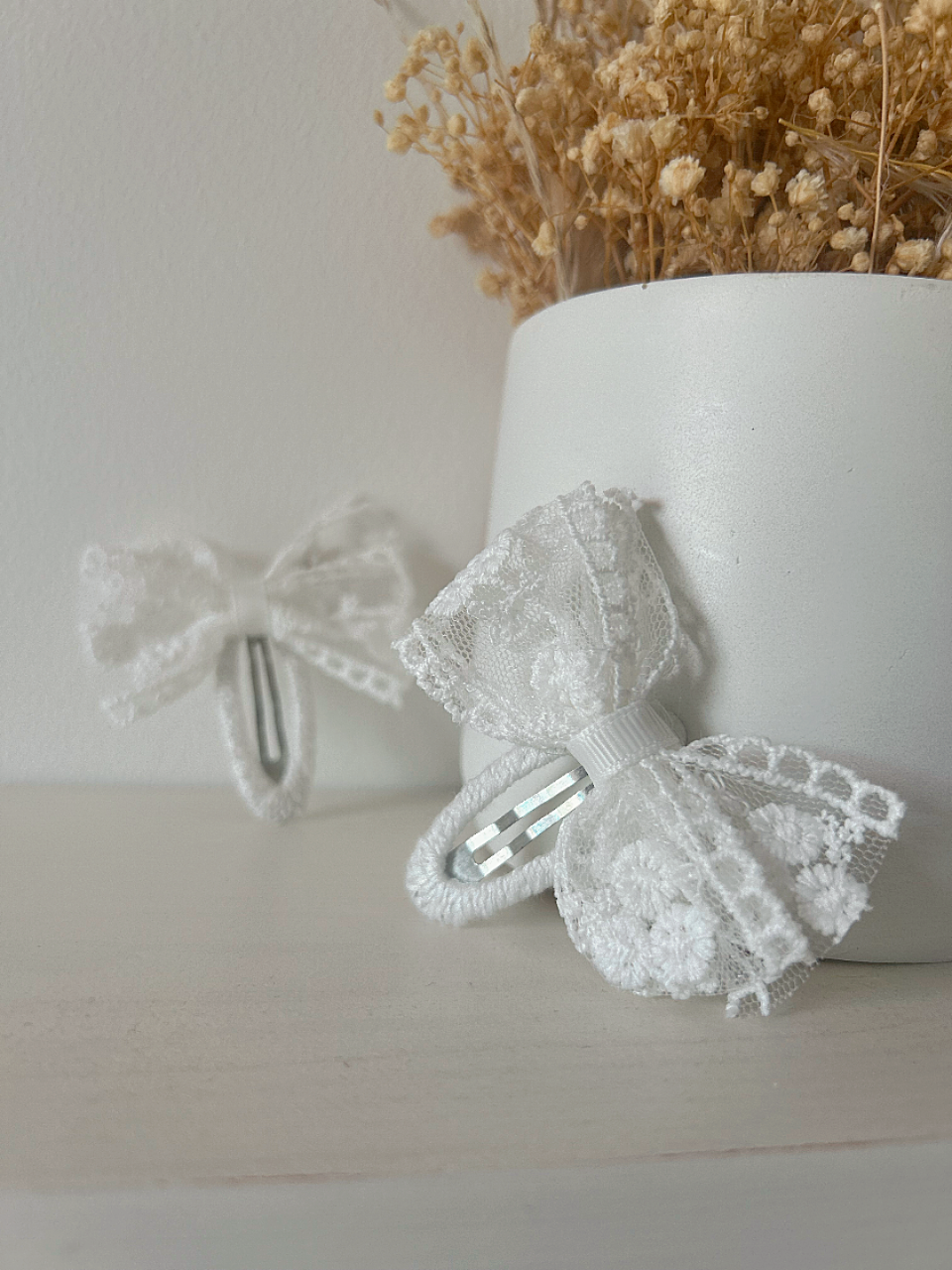 Sweetie Lace Bow Clip Set - White image 1