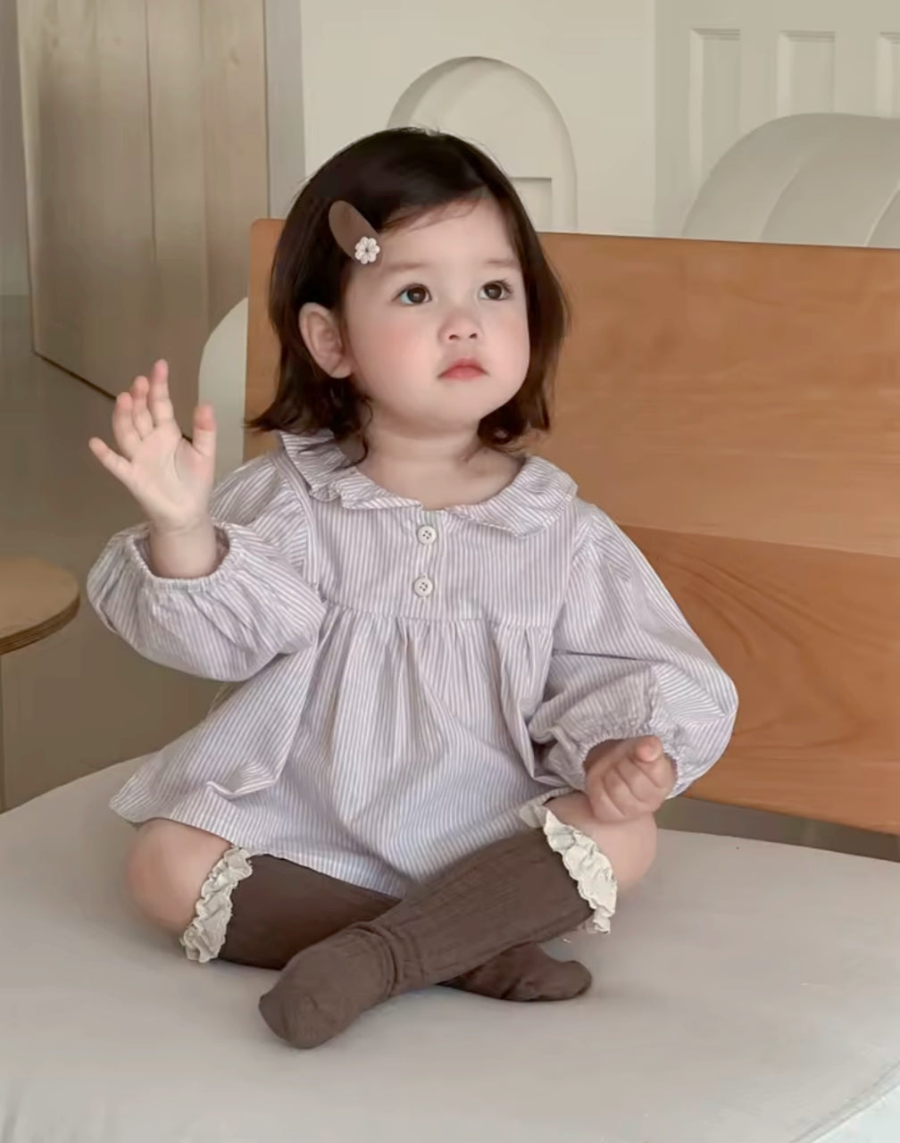 NEUTRAL STRIPE BLOUSE & BLOOMER
