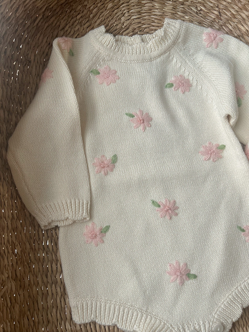 FLORAL EMBRIODERY CREAM SOFT KNIT ROMPER