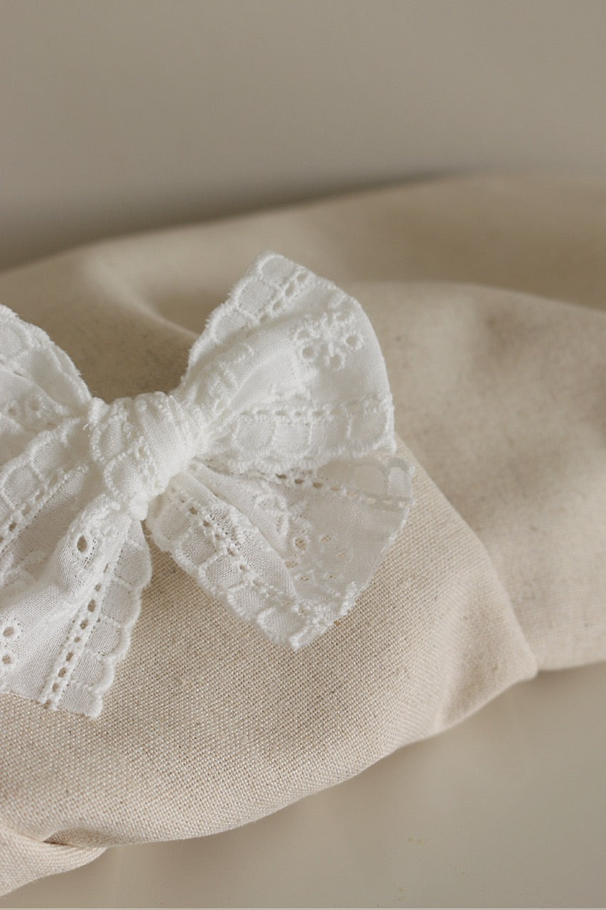 White Broderie Anglais Dainty Bow image 4