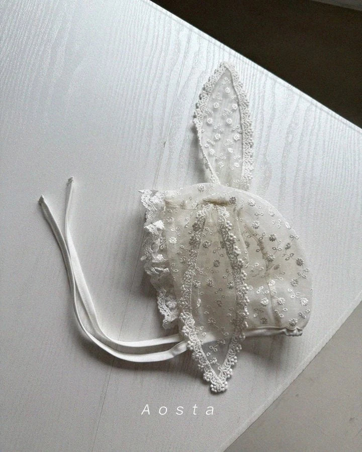 AOSTA LACE BUNNY BABY BONNET