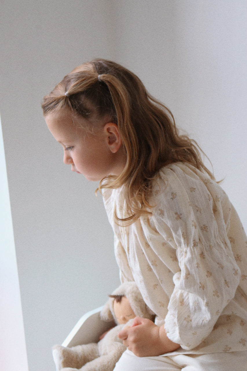 DAINTY FLORAL PRINT COTTON BLOUSE