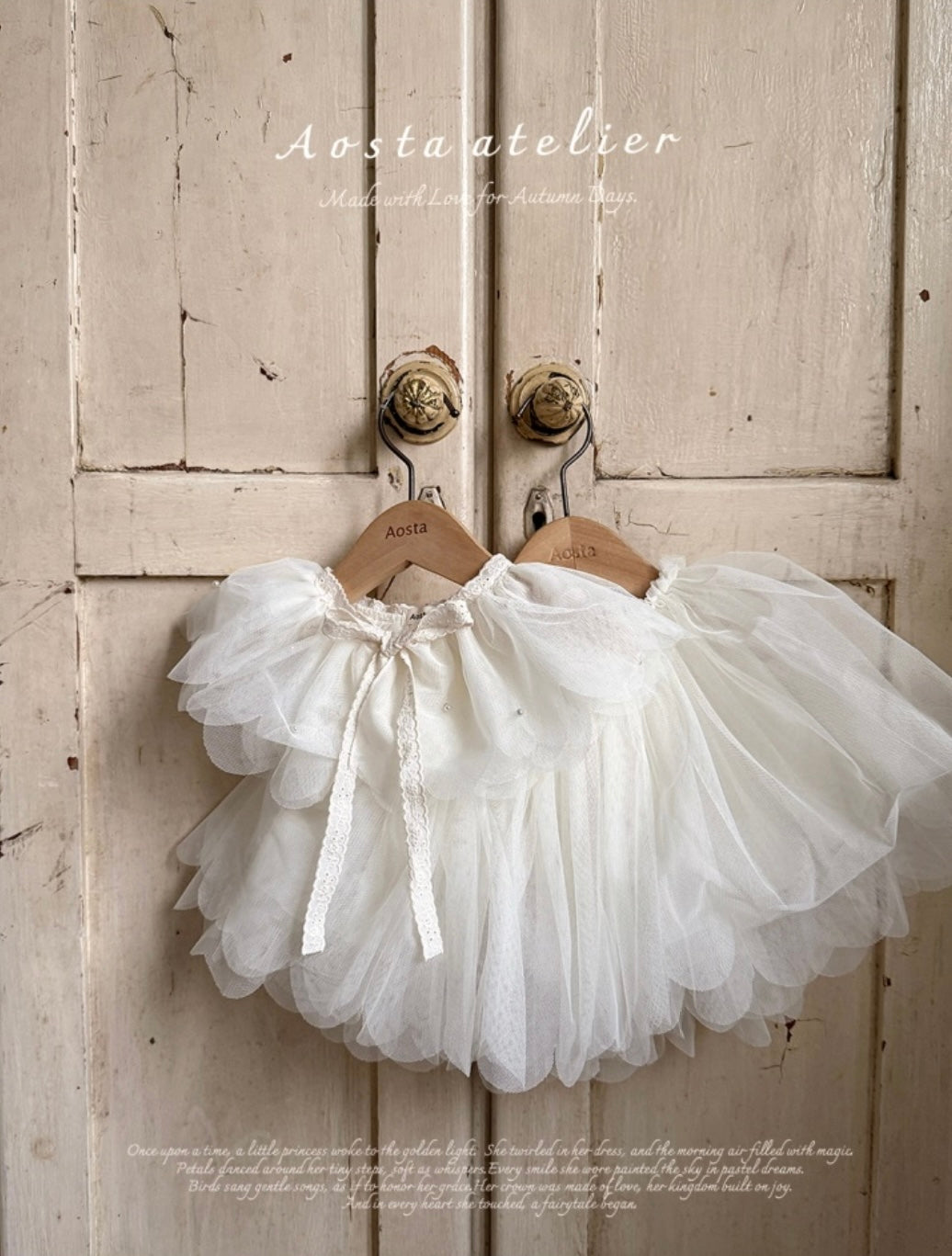 PEARL TULLE SCALLOPED COLLAR