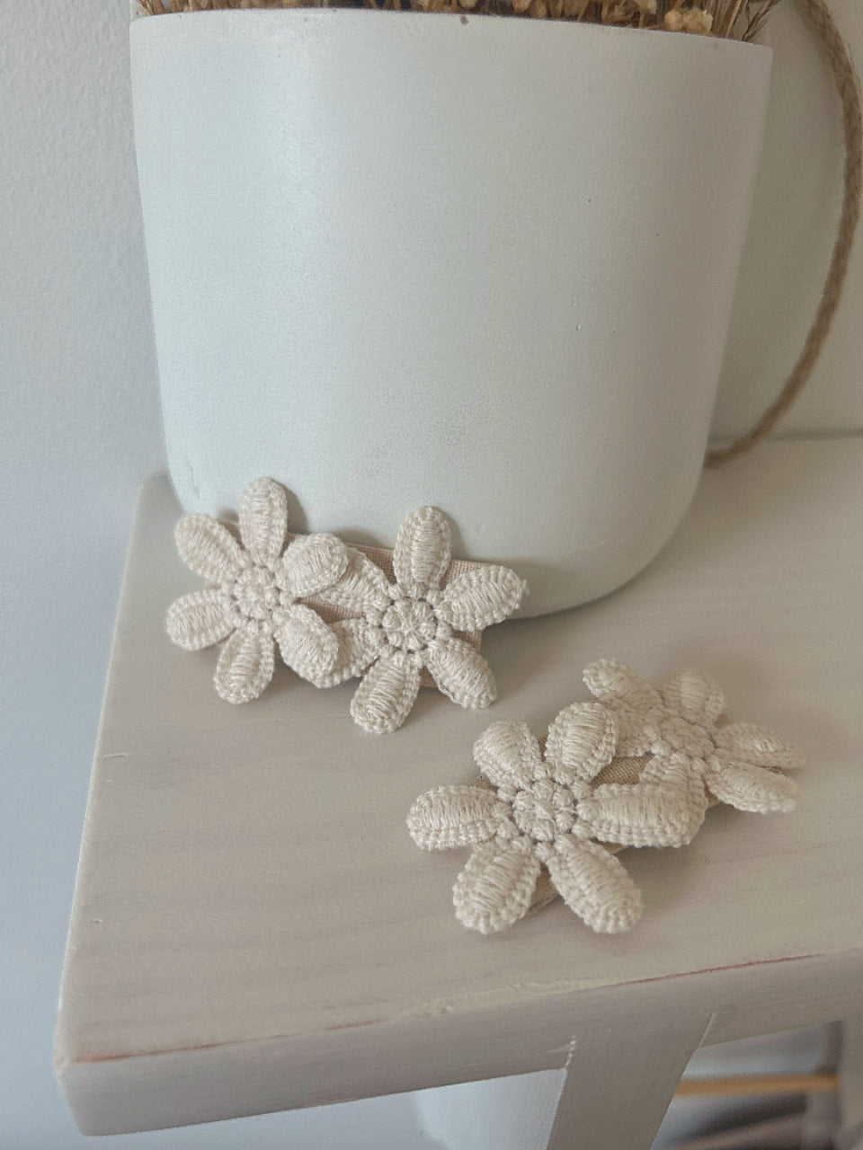 Double Flower Natural Snap Clip image 2