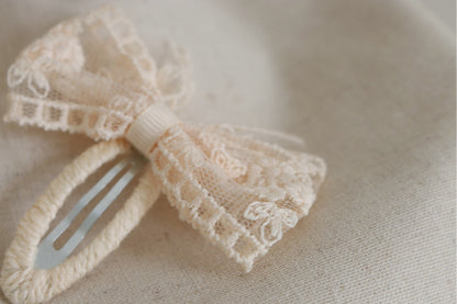 Sweetie Lace Bow Clip Set image 3