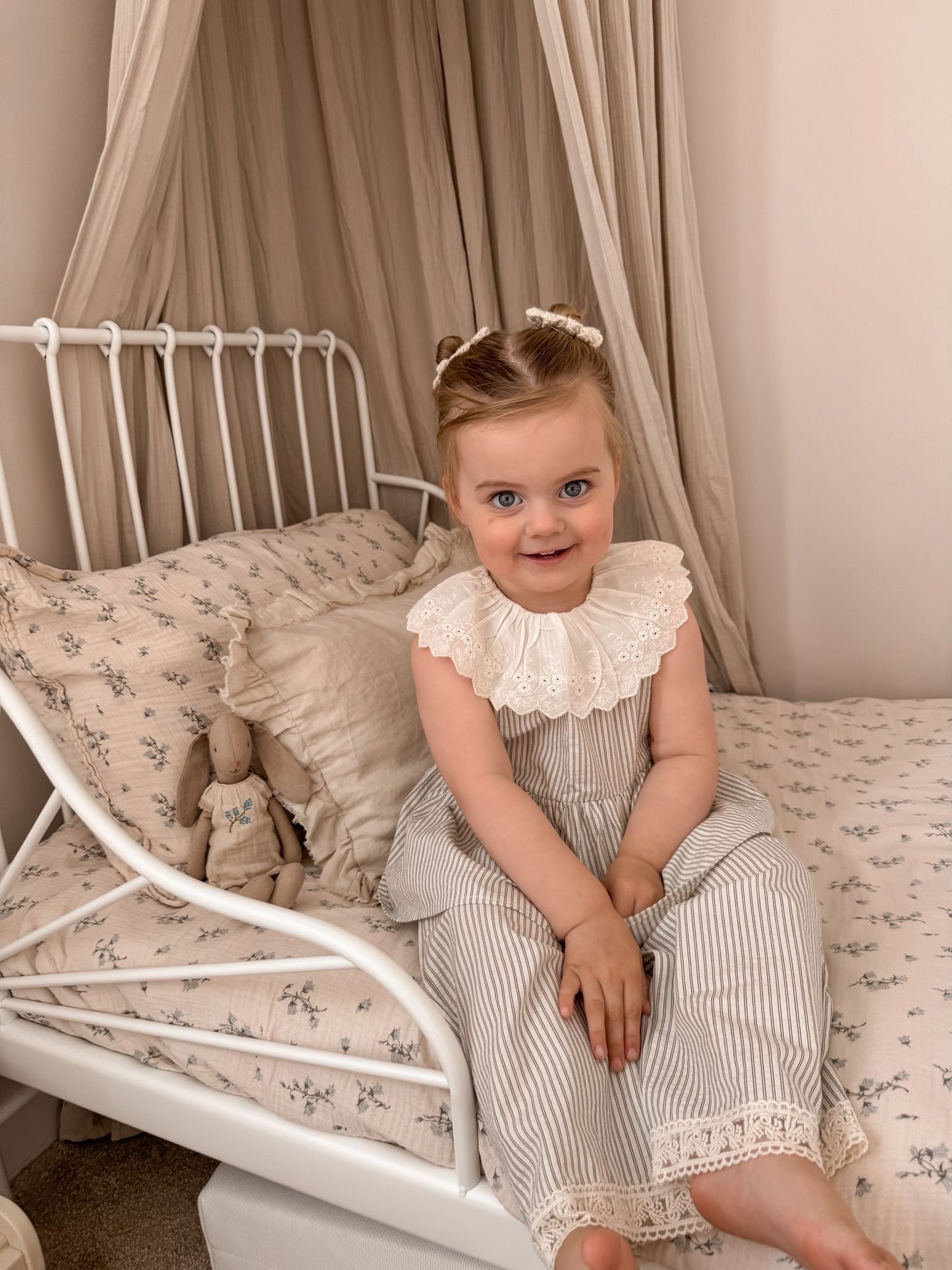 NEUTRAL STRIPE CO-ORD WITH FRILLED COLLAR