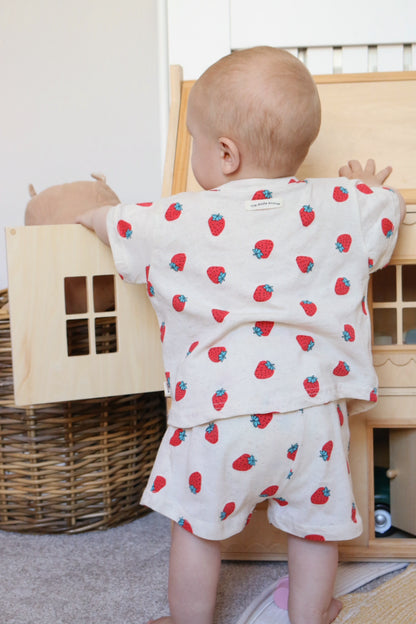 STRAWBERRY PRINT LINEN SET