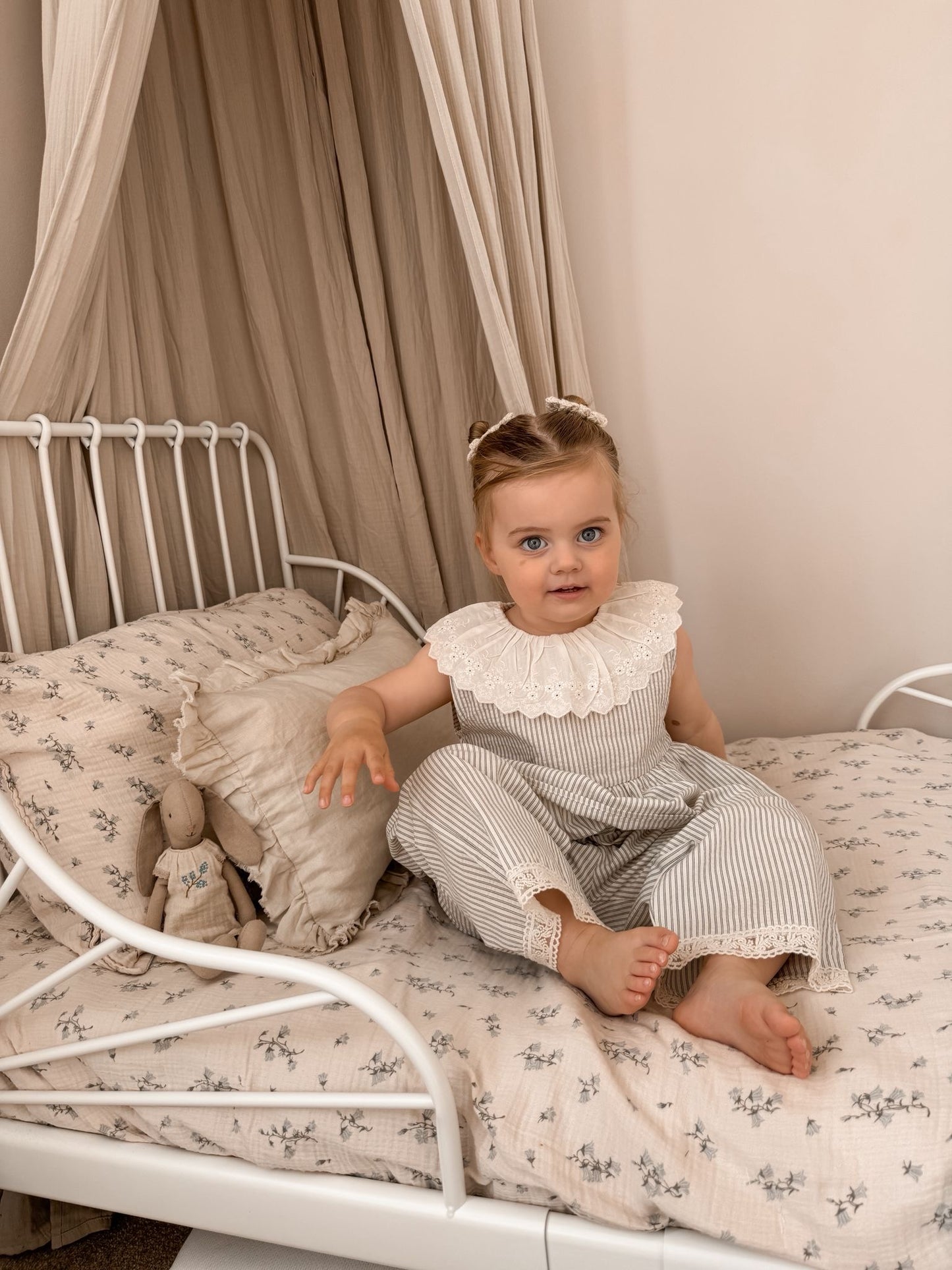 NEUTRAL STRIPE CO-ORD WITH FRILLED COLLAR