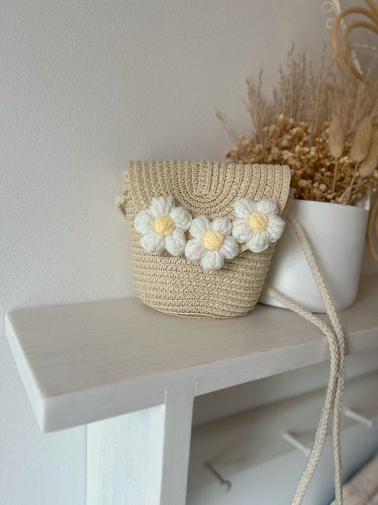 Crochet Daisy Straw Bag in Sand image 0