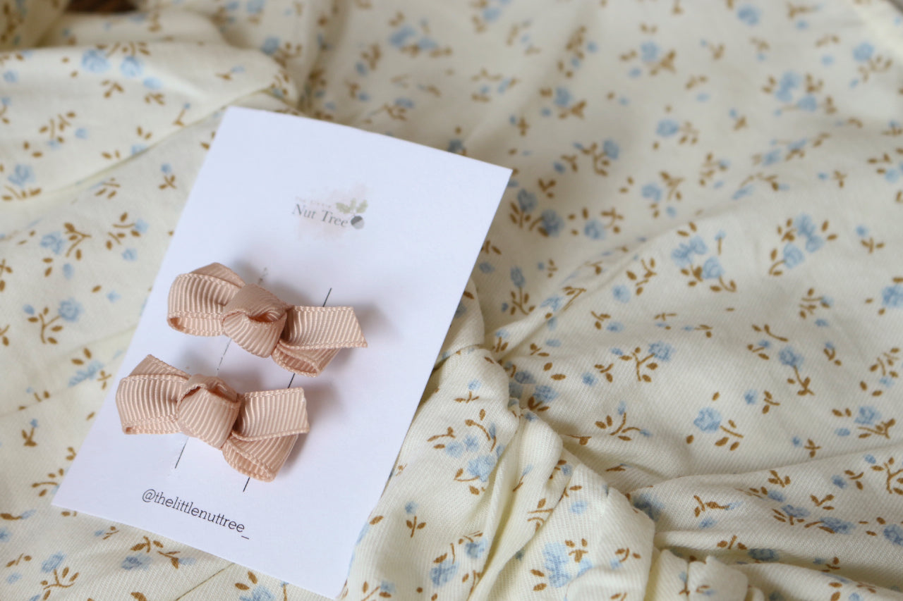 PETITE DAINTY BOW SET - MOCHA
