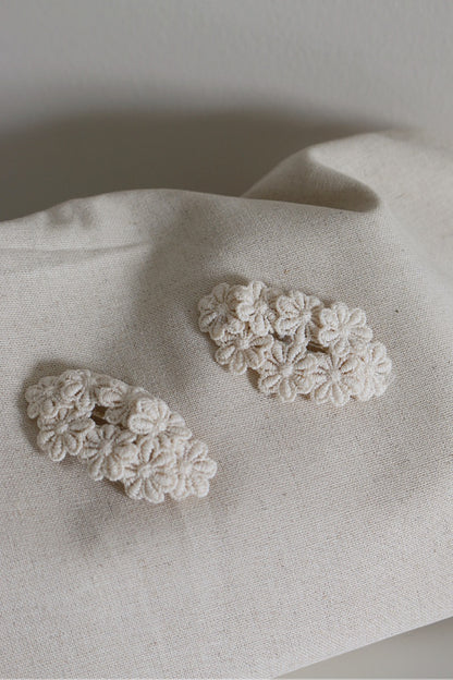 Daisy Chain Natural Snap Clip image 4