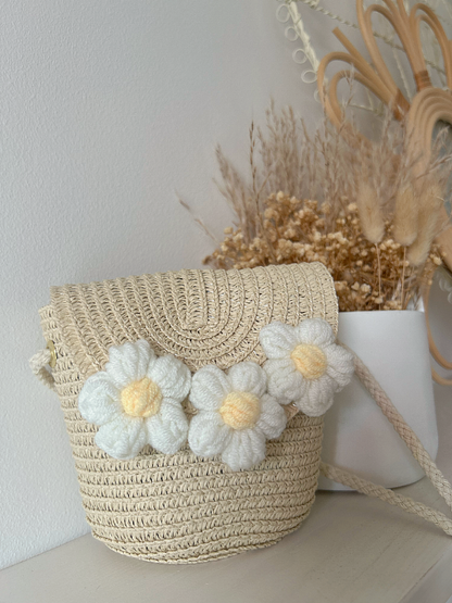 Crochet Daisy Straw Bag in Sand image 4