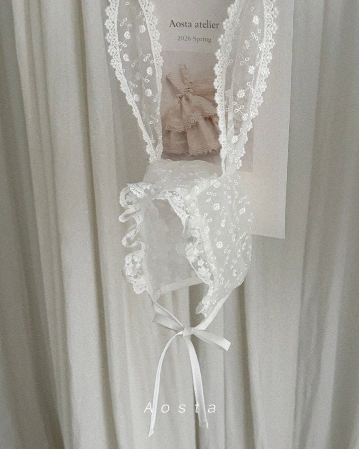 AOSTA LACE BUNNY BABY BONNET
