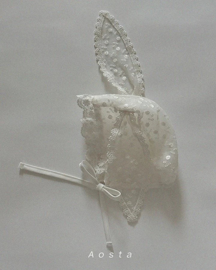 AOSTA LACE BUNNY BABY BONNET