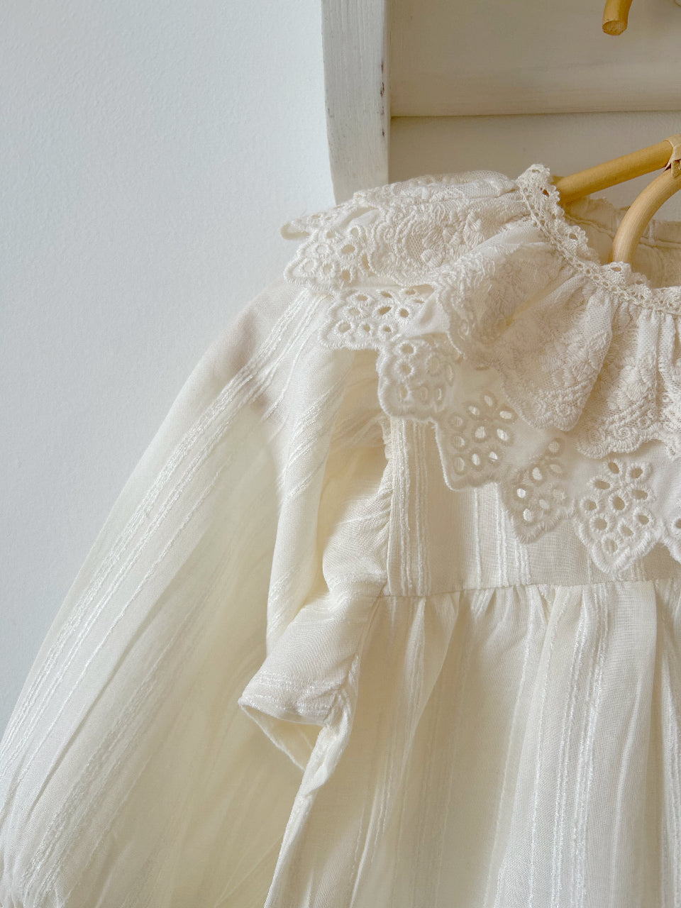 BRODERIE COTTON COLLAR BLOUSE