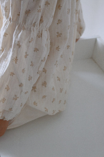 DAINTY FLORAL PRINT COTTON BLOUSE
