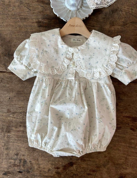 DUSKY BELL FLORAL COLLARED ROMPER