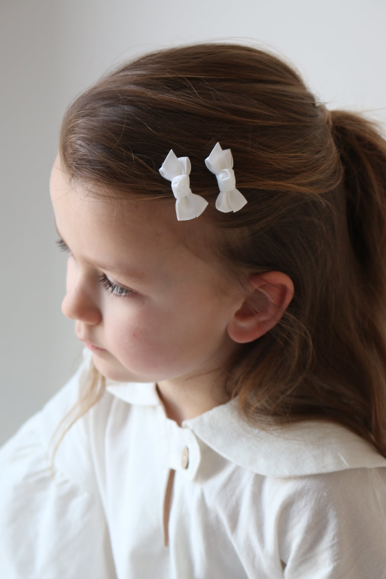 PETIT SILK RIBBON BOW SET - WHITE