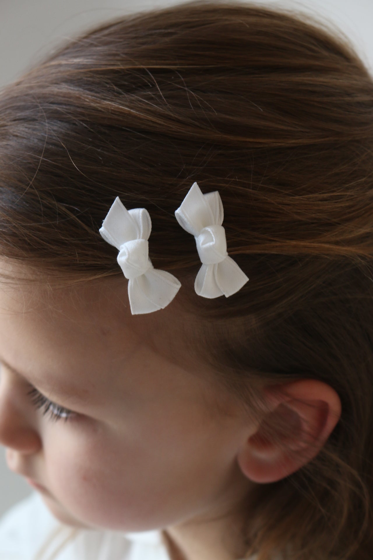 PETIT SILK RIBBON BOW SET - WHITE