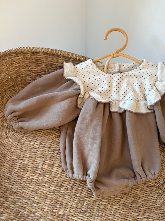 COTTON PLUSH DOTTY FRILL ROMPER - COCO