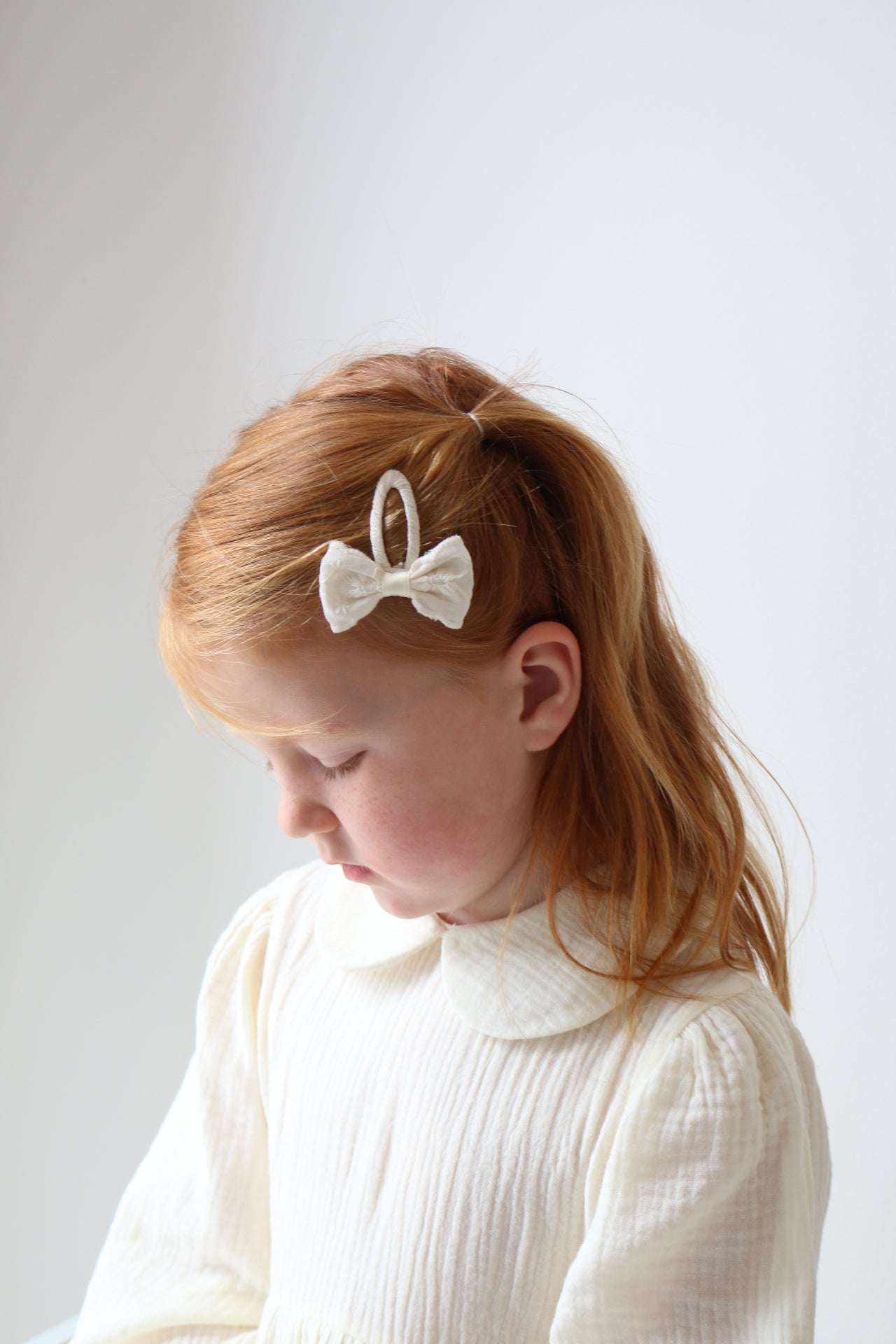 FLORAL EMBROIDERY PIGTAIL SET | CREAM