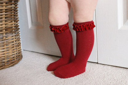 VELVET RUFFLE COTTON KNEE SOCKS - BERRY