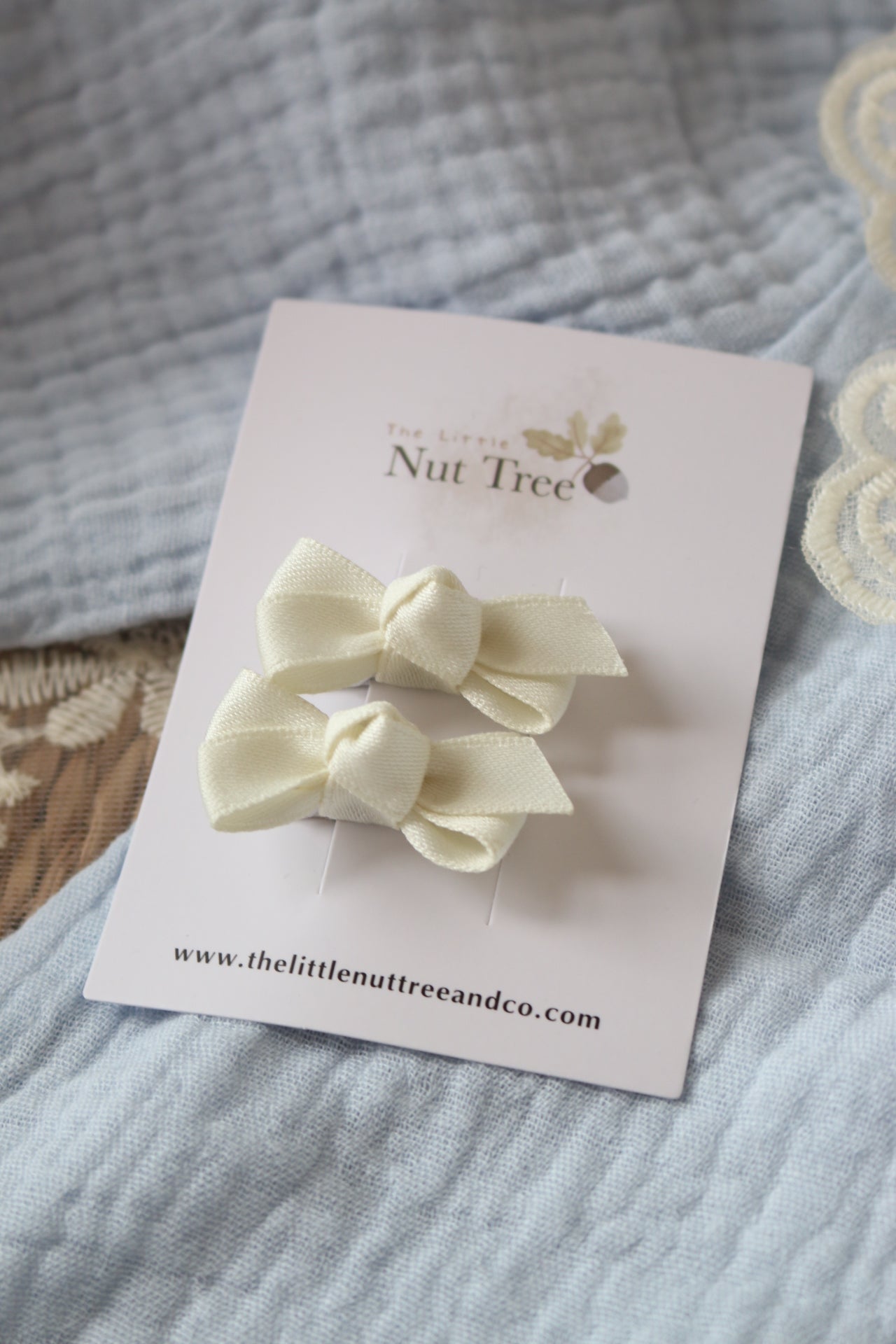 PETITE SILK RIBBON BOW SET | CREAM