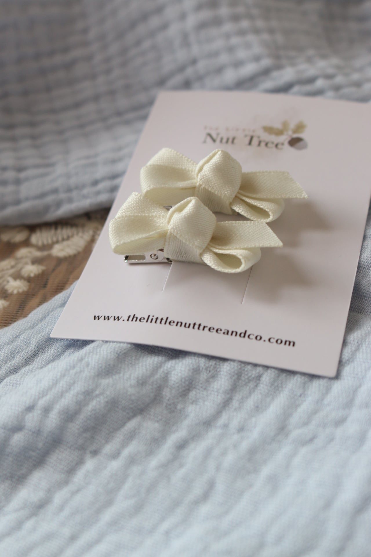PETITE SILK RIBBON BOW SET | CREAM