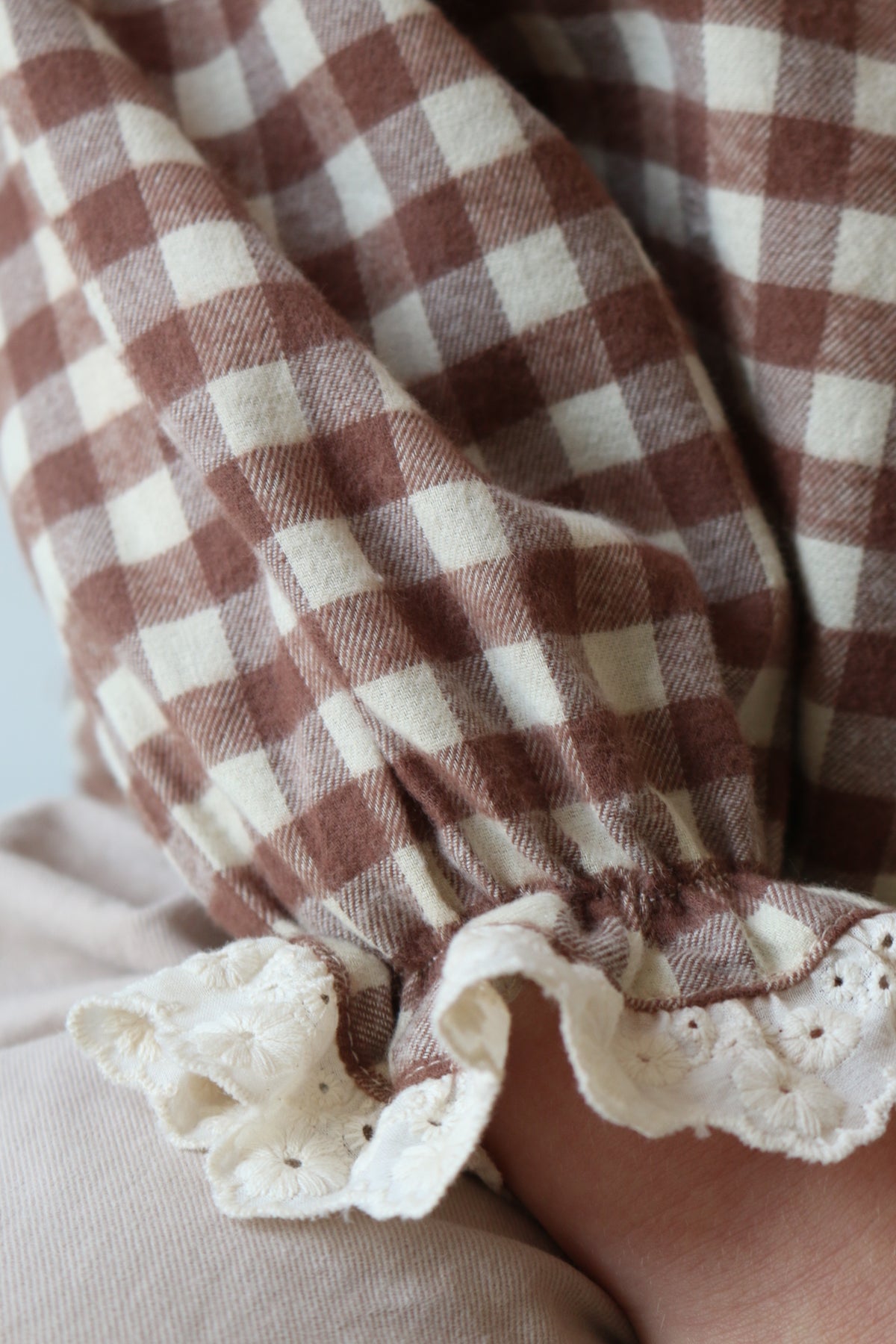 BRUSHED COTTON GINGHAM BLOUSE | CHOCOLATE & OAT